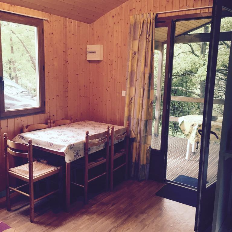 Camping Du Puy Rond Bressuire Szoba fotó